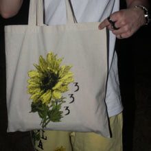 Load image into Gallery viewer, Sunflower Tote Bag
